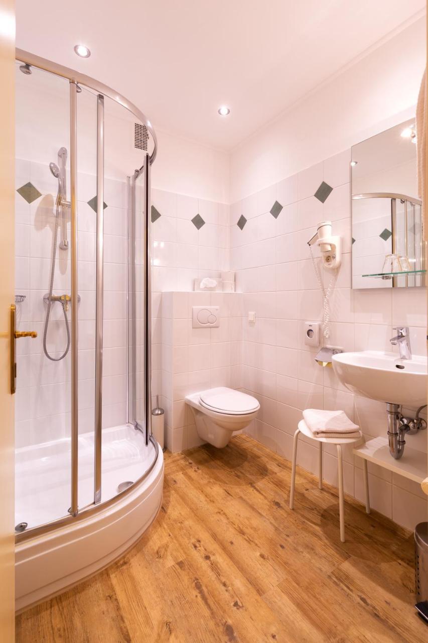Donauhof - Hotel Garni Weißenkirchen in der Wachau Buitenkant foto